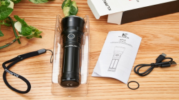 揭秘：强光手电筒能否用12V充电器？