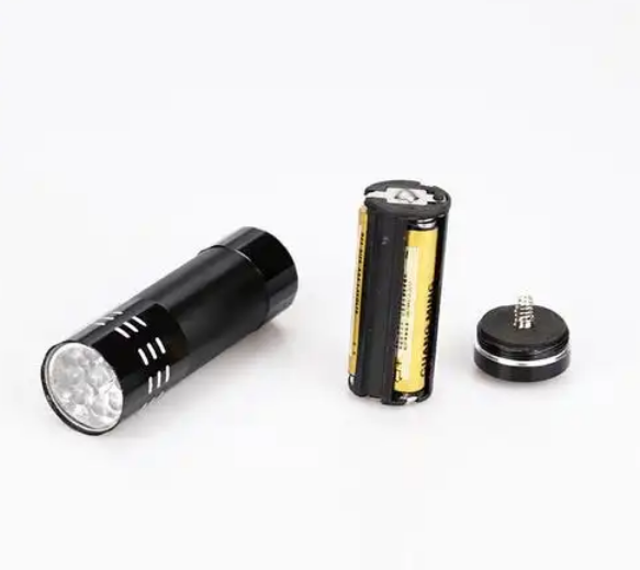 LED手电筒灯珠直接一节18650电池