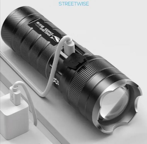 强光手电筒配多大的充电器 强光手电筒配多大的充电器