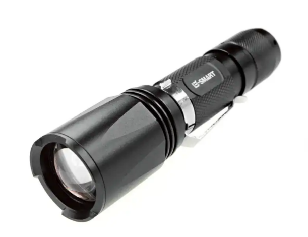 led强光电筒亮度不够 led强光电筒亮度不够