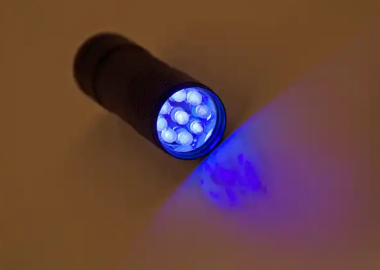 uv紫光手电筒是什么 uv紫光手电筒是什么